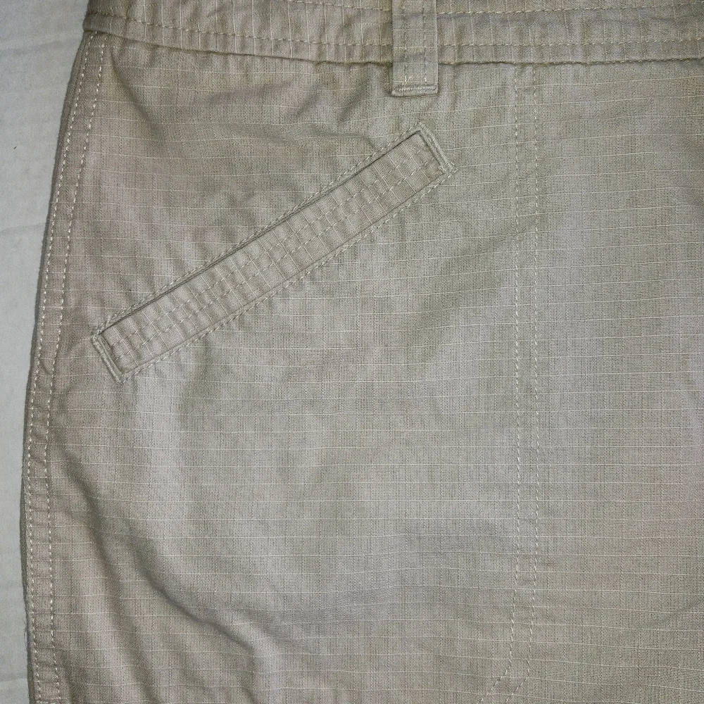 Gander Mtn. womens size 10 khaki Bermuda shorts